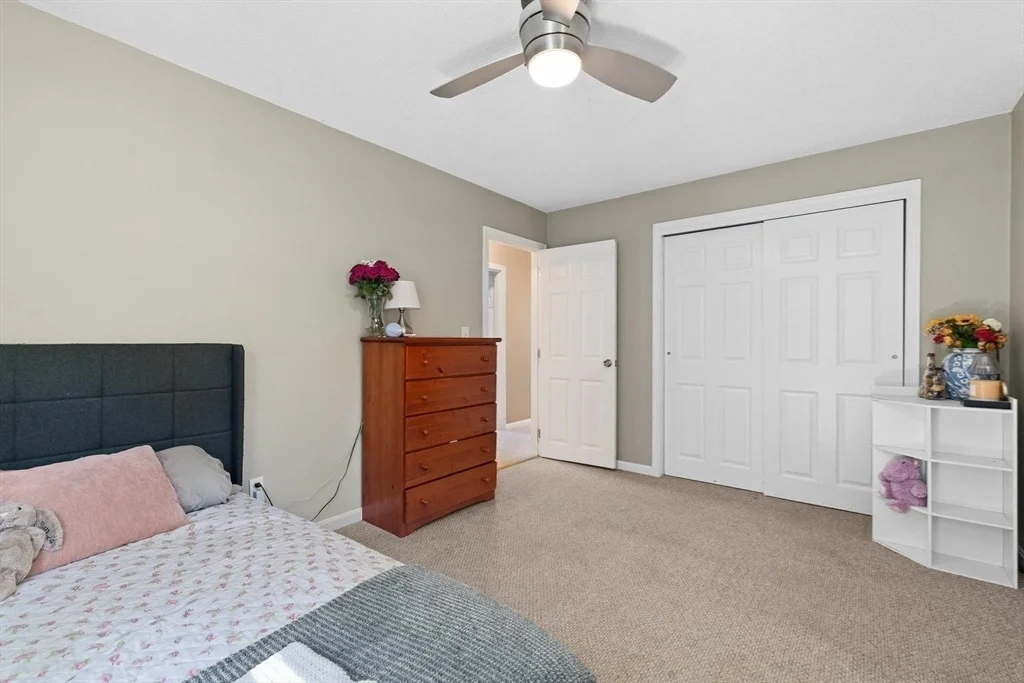 Photo of 33 Lakeview Ave