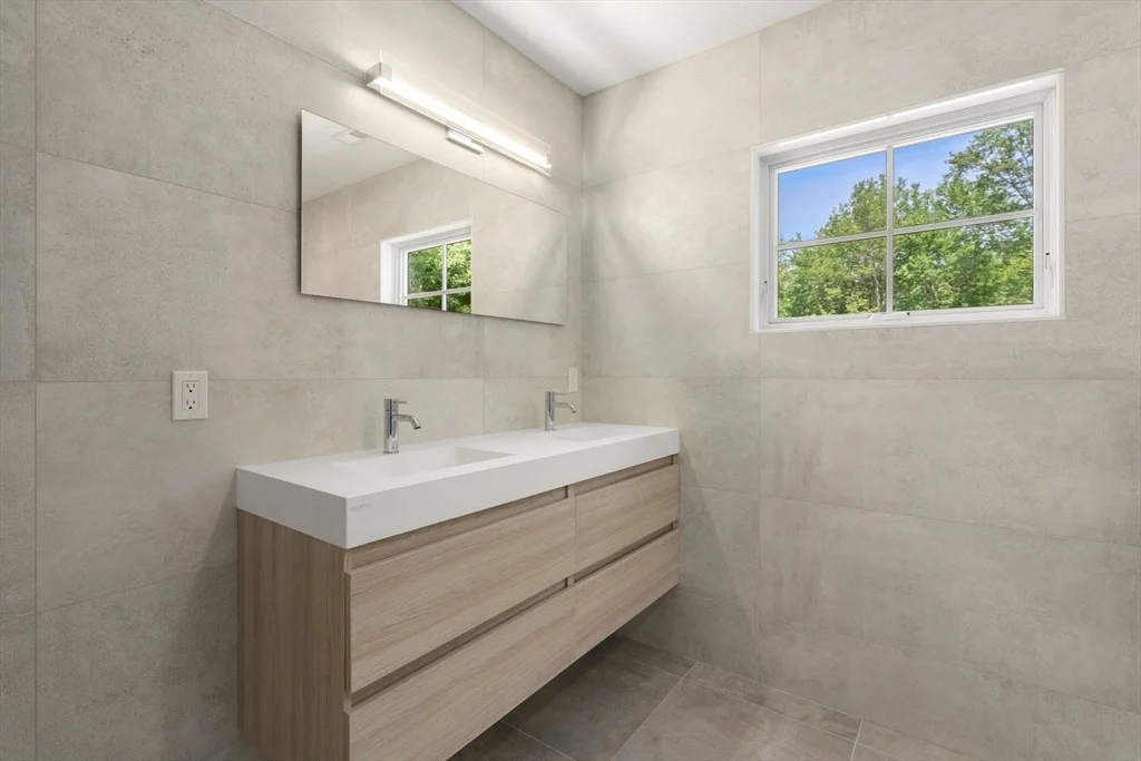 Photo of 54 Meadowbrook Road