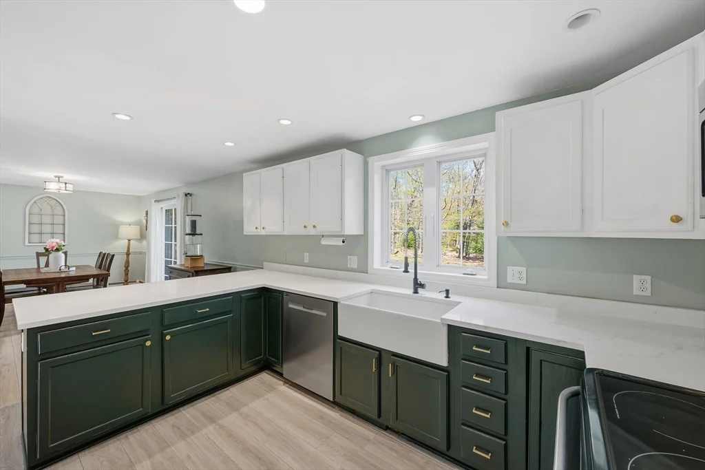 Photo of 4 Mockingbird Ln