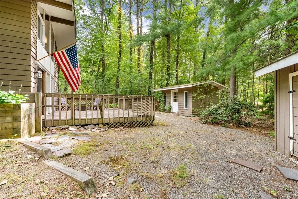 Photo of 19 Algonquin Rd
