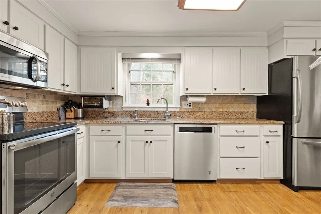 Photo of 24 Mohawk St