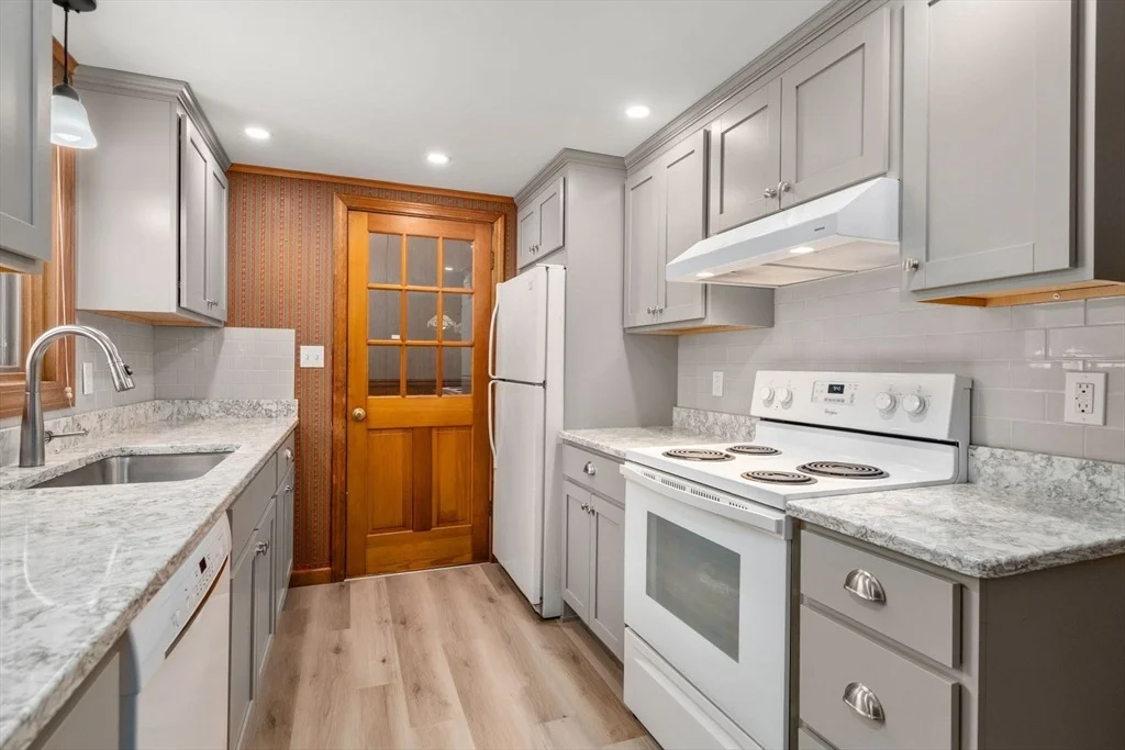 Photo of 107 Baldwin Dr.