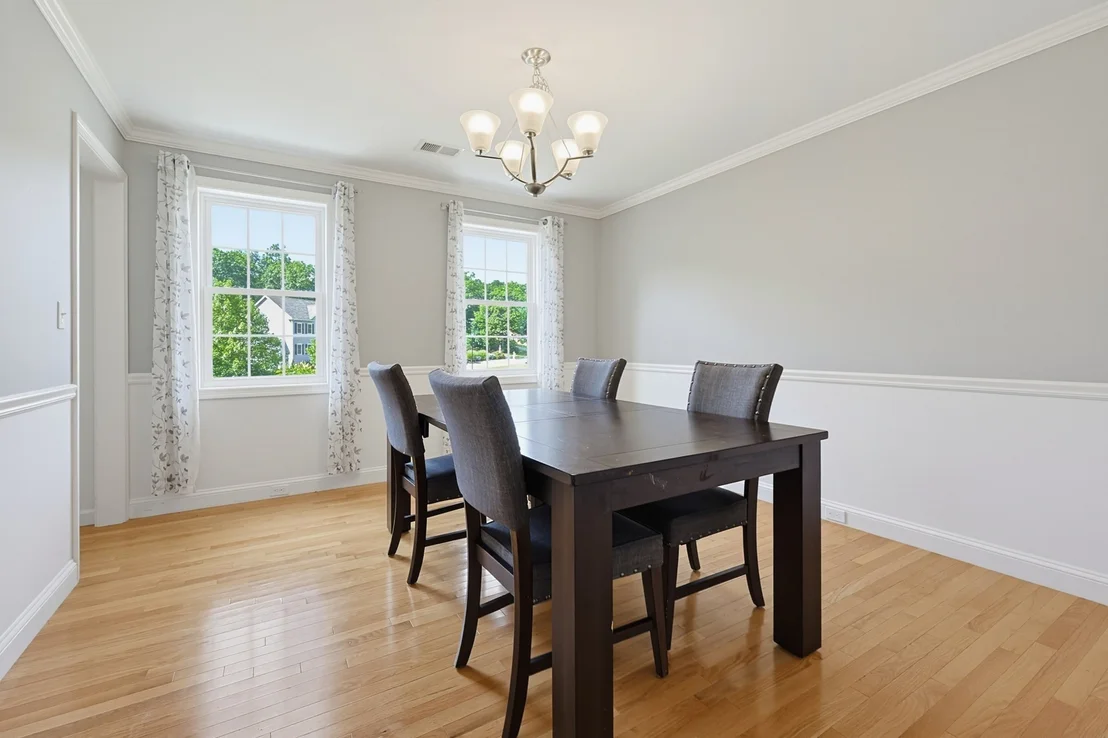 Photo of 15 Willow Brook Lane