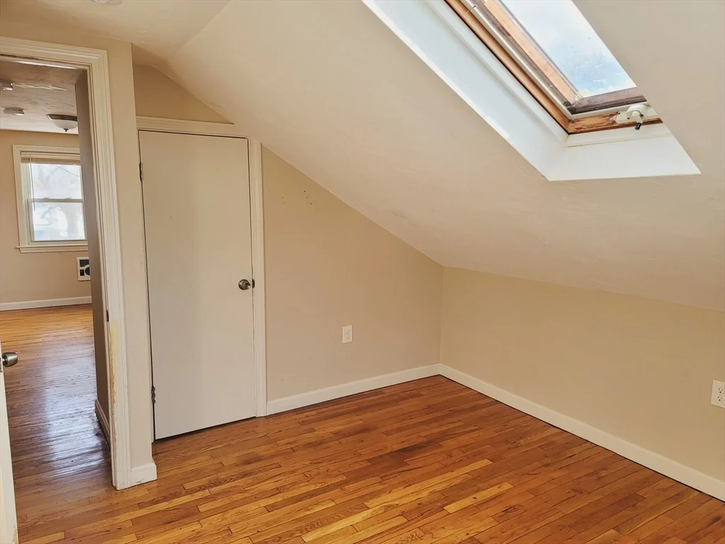 Photo of 34 Hallron St