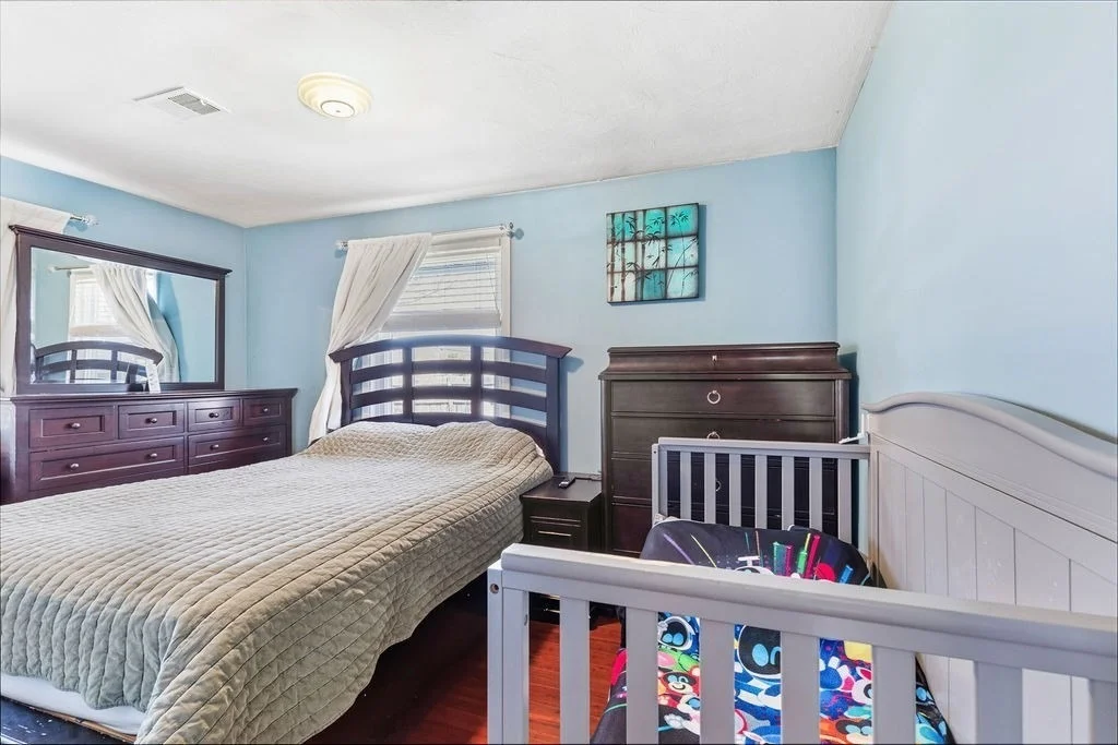 Photo of 145 Bates Rd