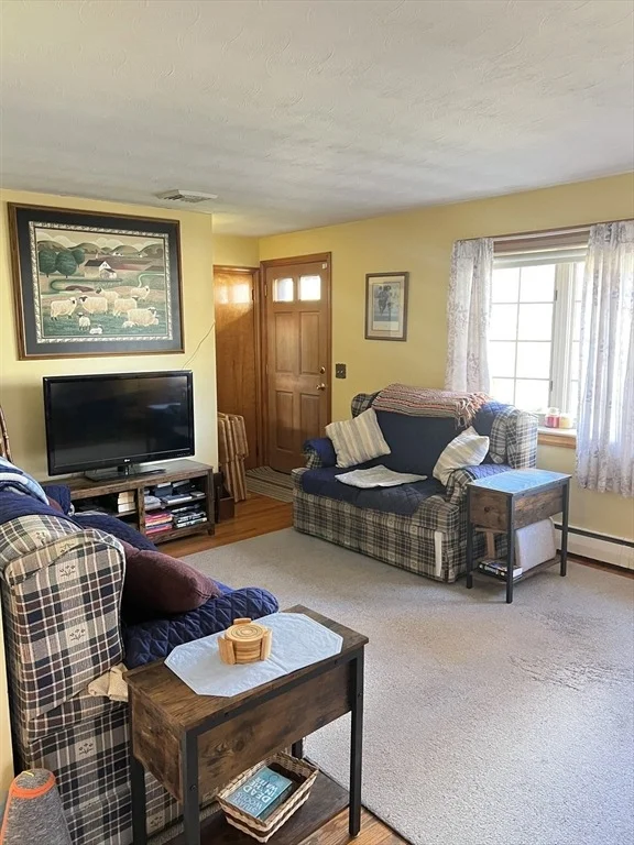 Photo of 157 Gardens Dr