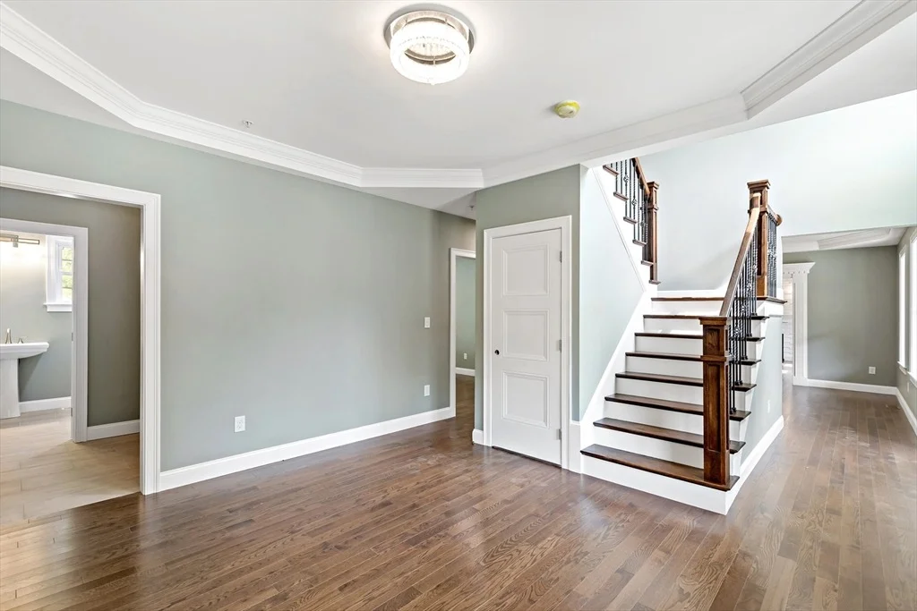 Photo of 50 Wayside Ln