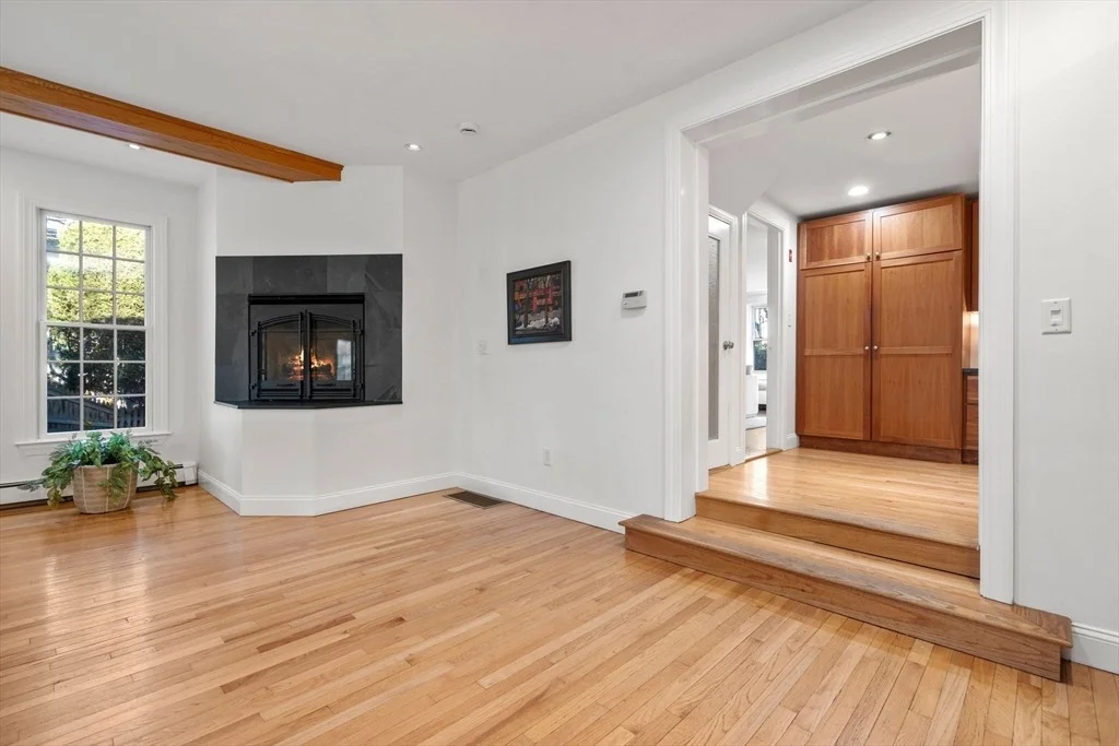 Photo of 19 Overlook Rd