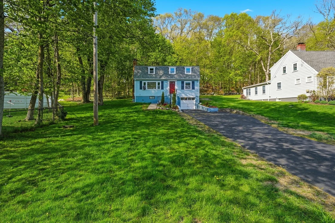 Photo of 6 Brookside Ave