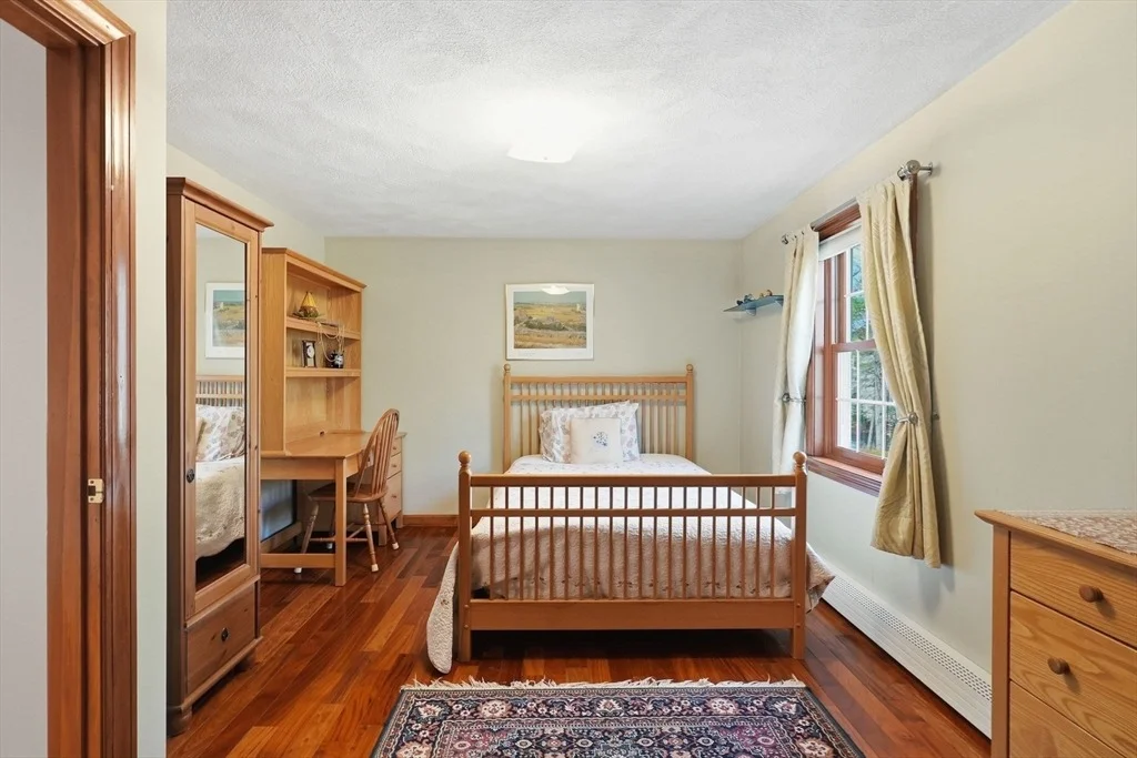 Photo of 37 Fairchild Dr