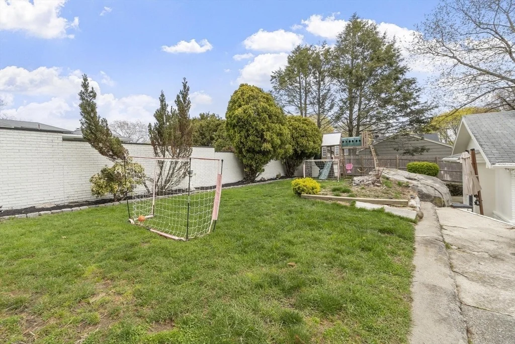 Photo of 82 Cornell Rd