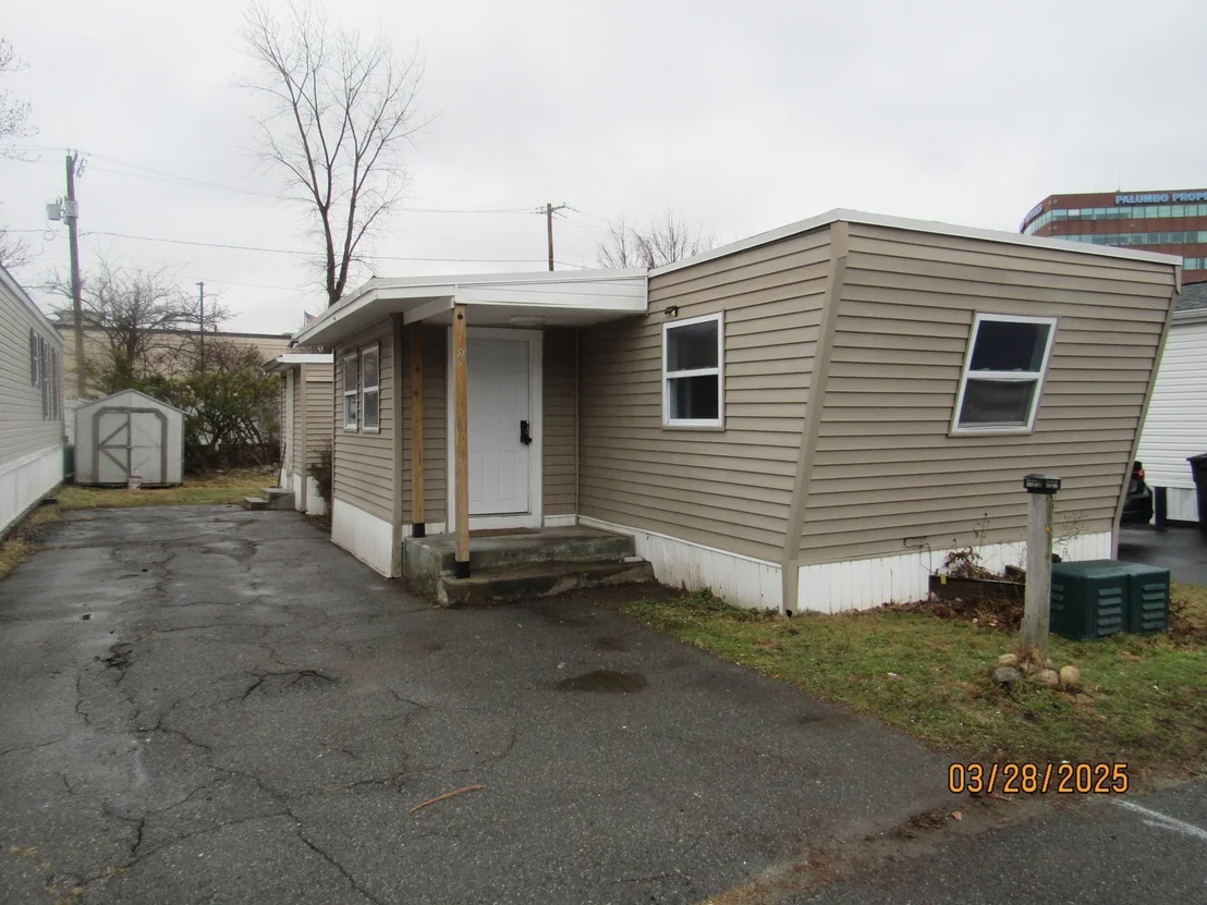 Photo of Unit 2 at 846 Broadway (Route 1)