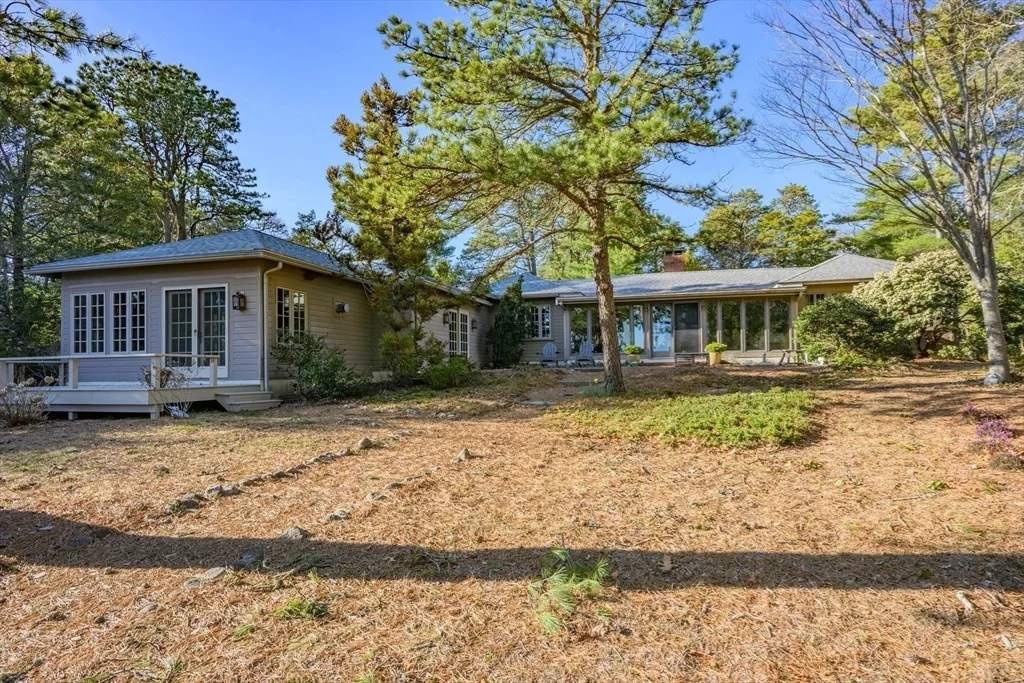 Photo of 74 Lakeview Dr