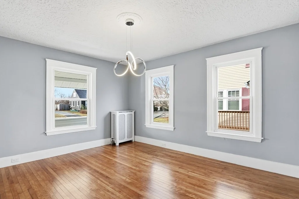 Photo of 323 Burncoat Street