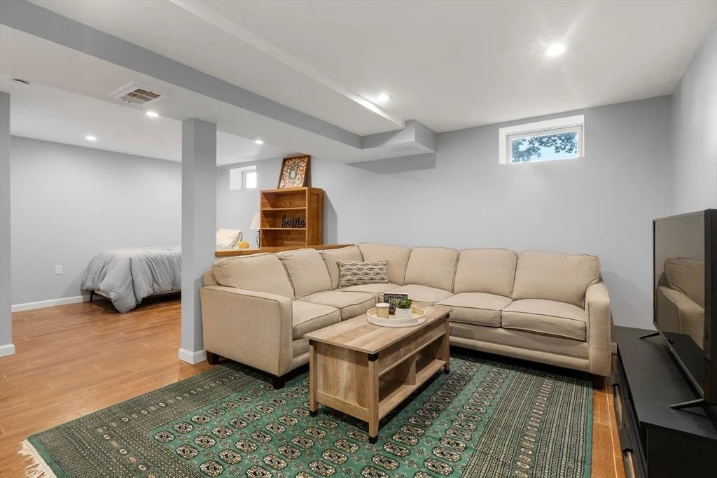 Photo of 21 Michigan Drive