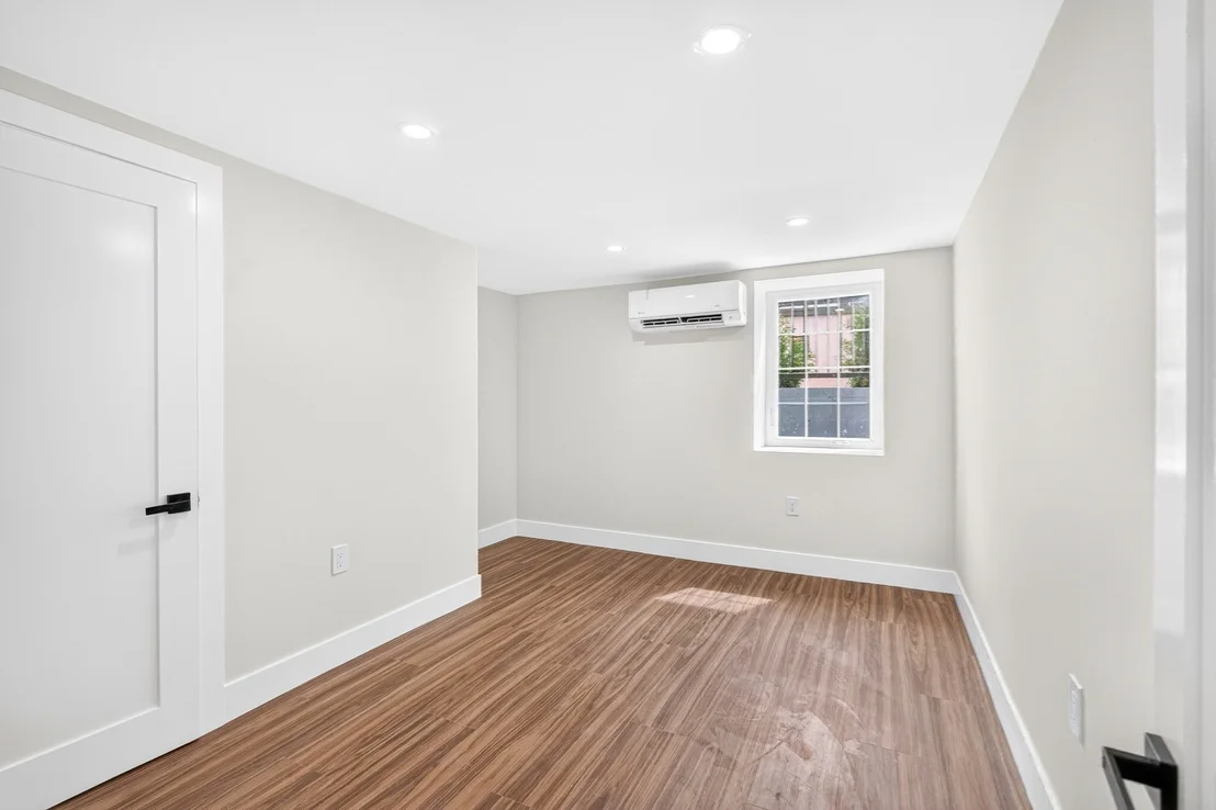 Photo of 210 Summer Street