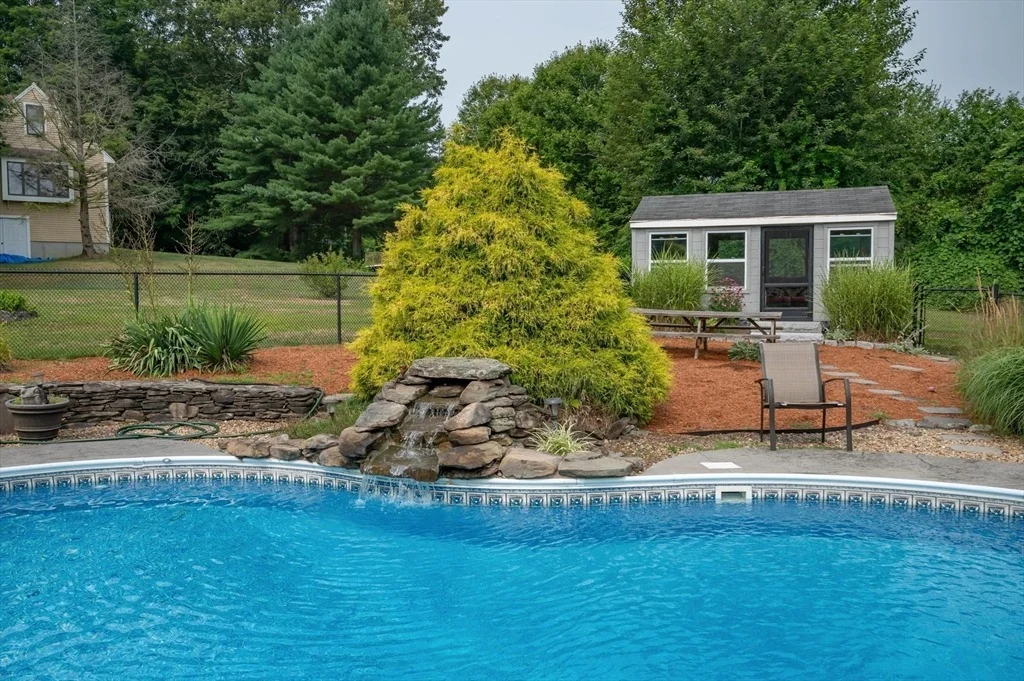 Photo of 154 Nashua Road