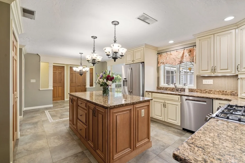 Photo of 100 Avery Heights Drive