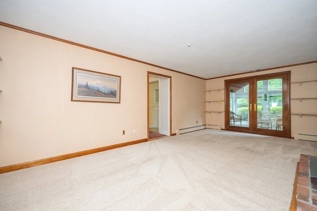 Photo of 69 Stonybrook Dr