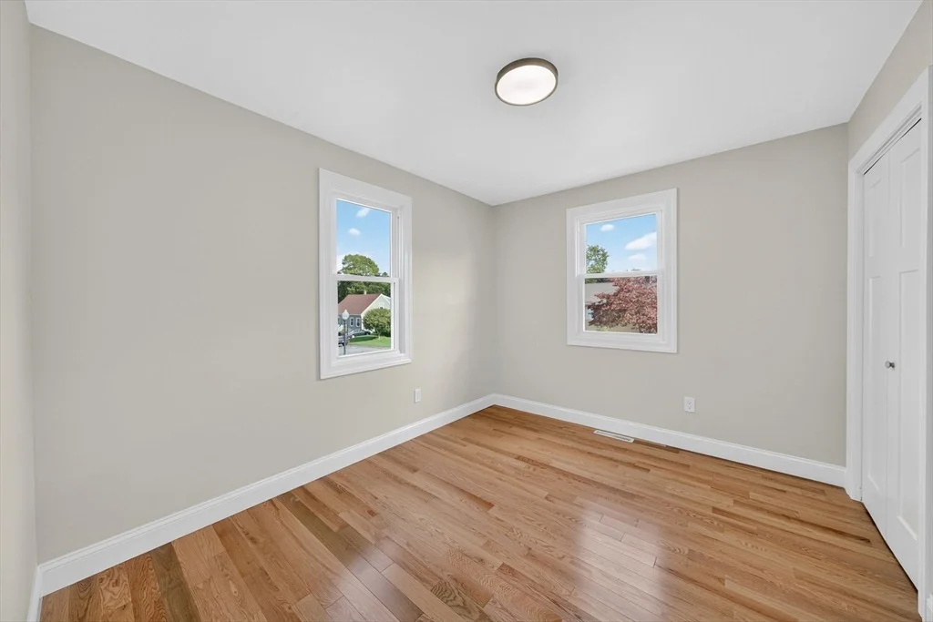 Photo of 48 Valley View Dr