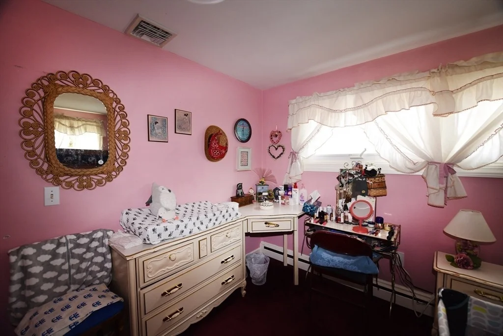 Photo of 366 Webster St