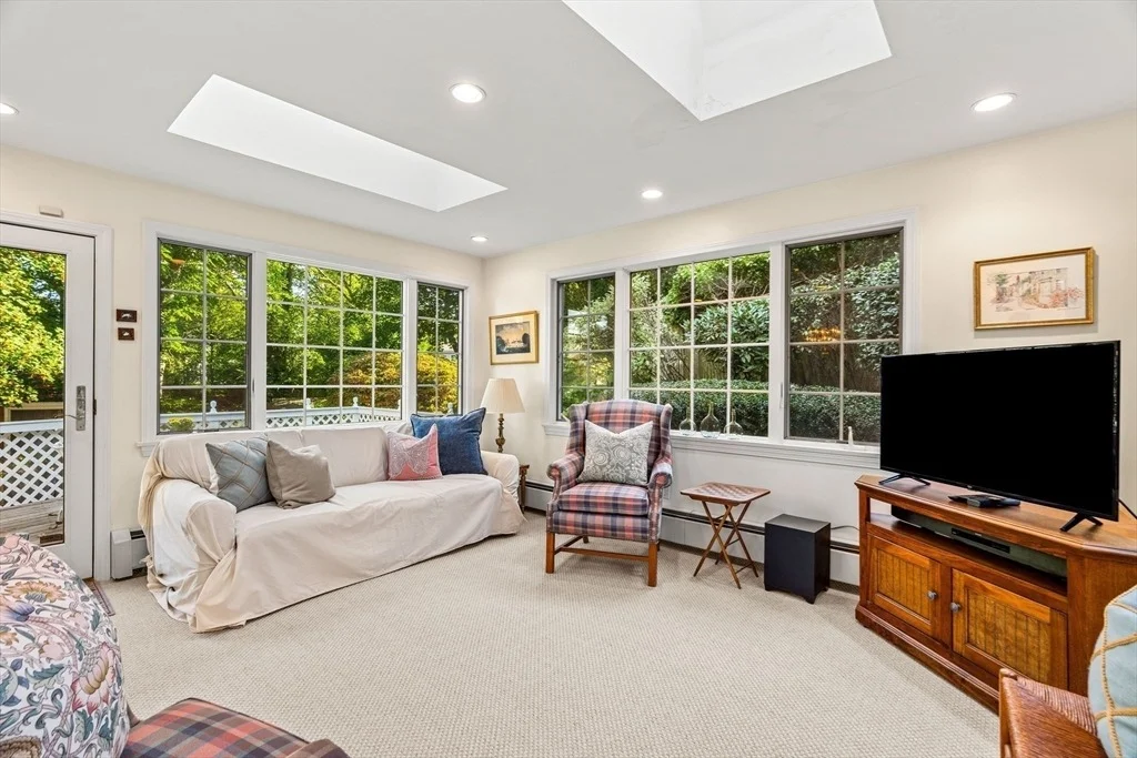 Photo of 5 Elmwood Rd