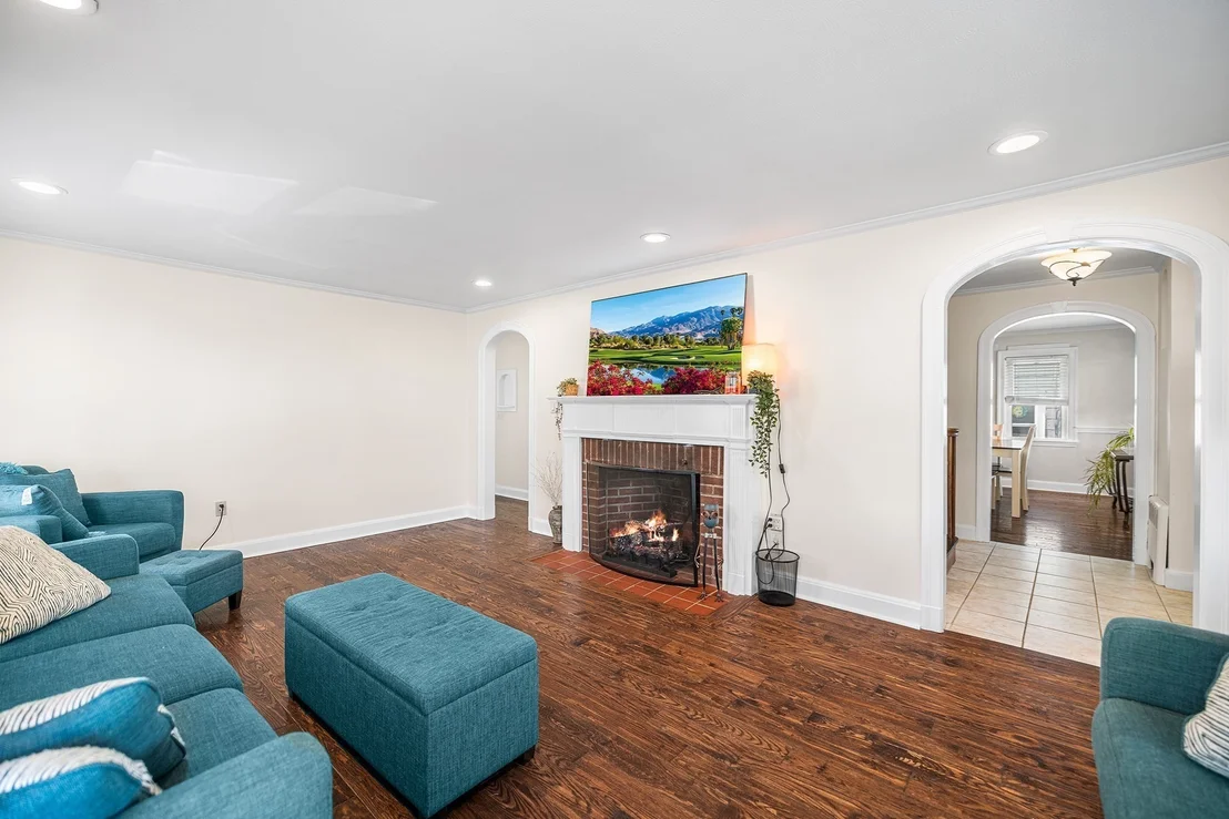 Photo of 43 Dolphin Ave