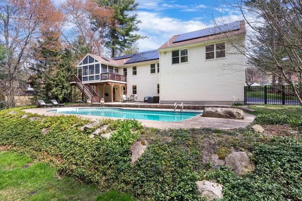 Photo of 74 Oxford Drive