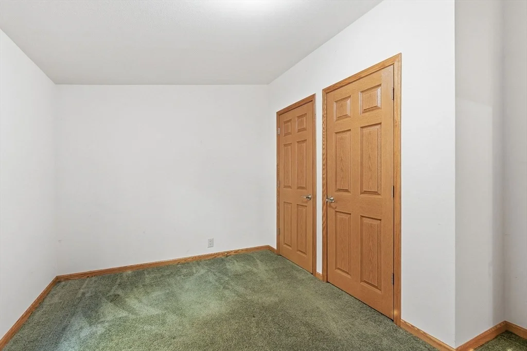 Photo of 15 Colonial Lane