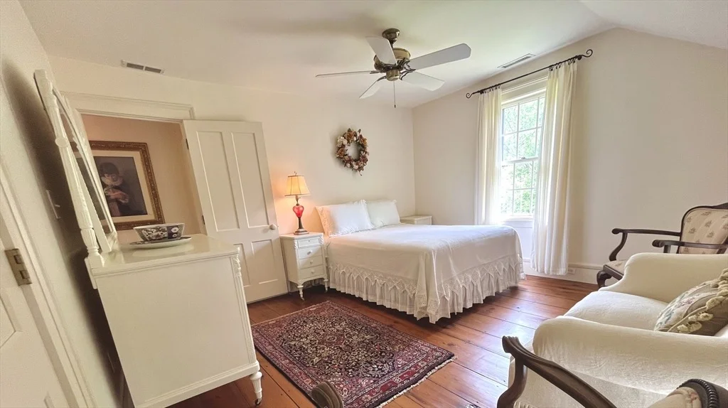 Photo of 148 Scantic Road