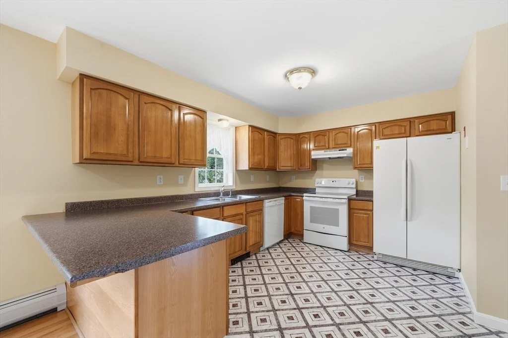 Photo of 6 White Birch Dr