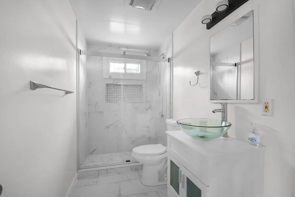 Photo of 52 Venus Dr