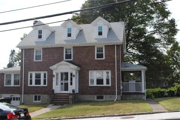 Photo of 146 Common St