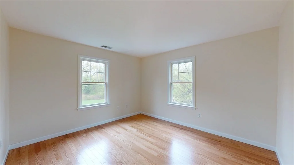 Photo of 8 Westside Dr