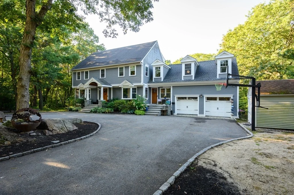 Photo of 1 Geraldine Ln