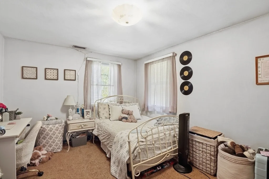 Photo of 6 Bayview Avenue