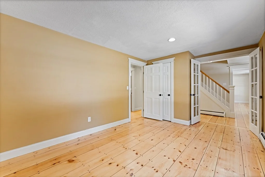 Photo of 125 West Bare Hill Road