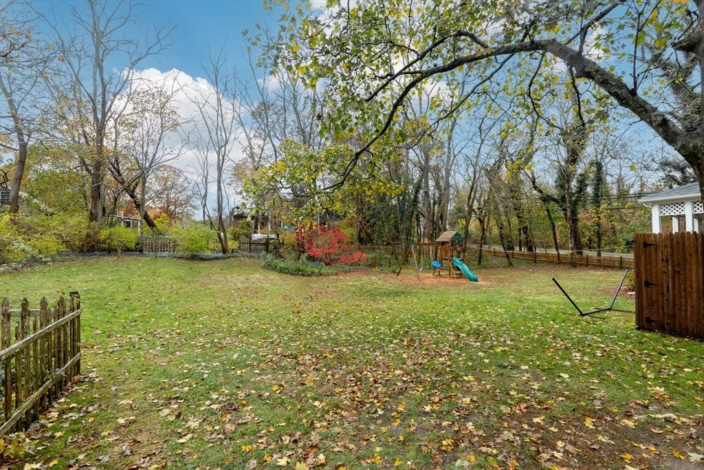 Photo of 3904 Main St