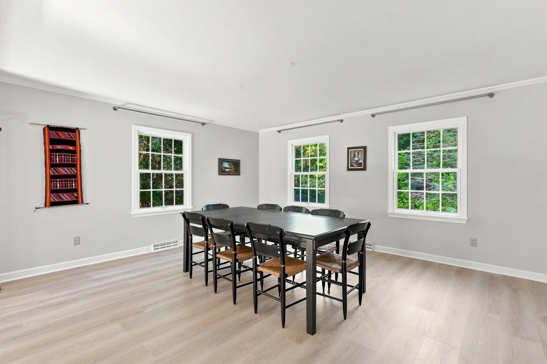 Photo of 87 Montague Rd