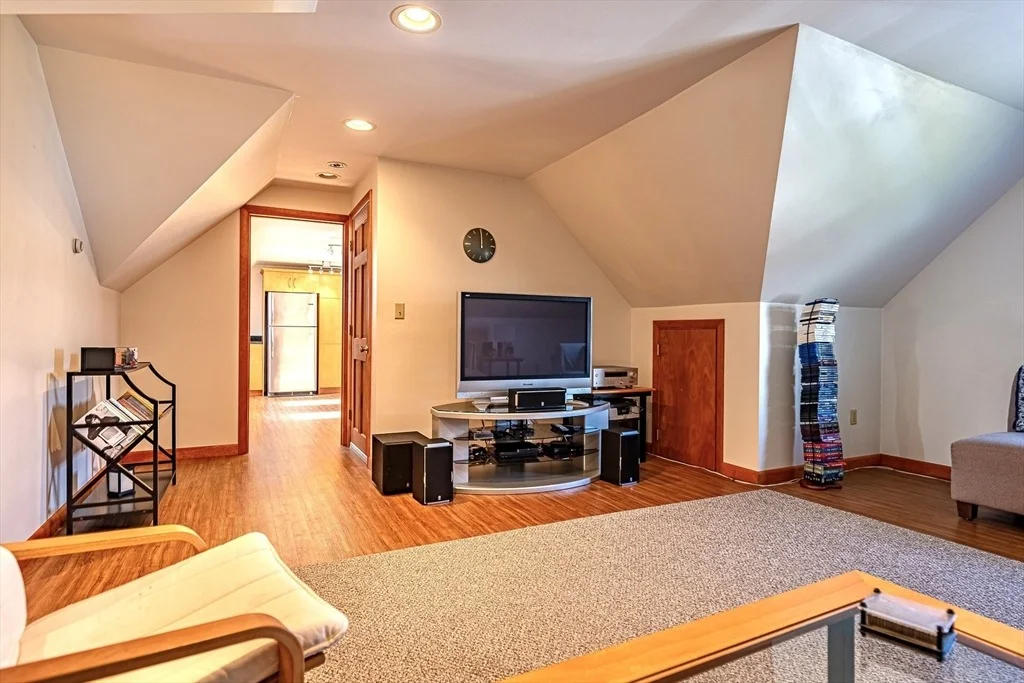 Photo of 3 Deerfield Ln