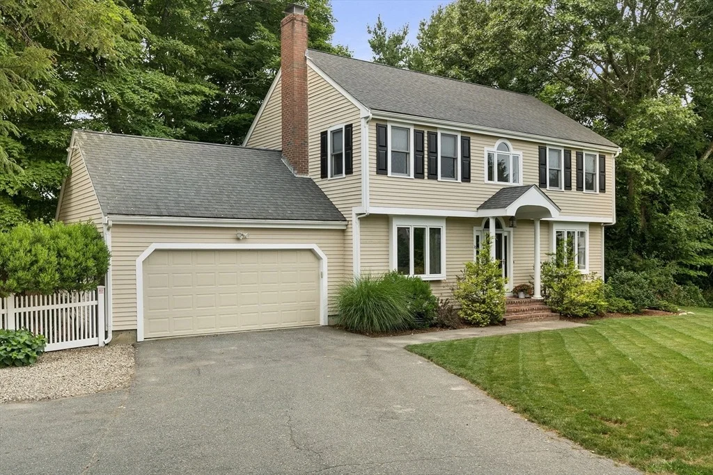 Photo of 18 Mulberry Ln