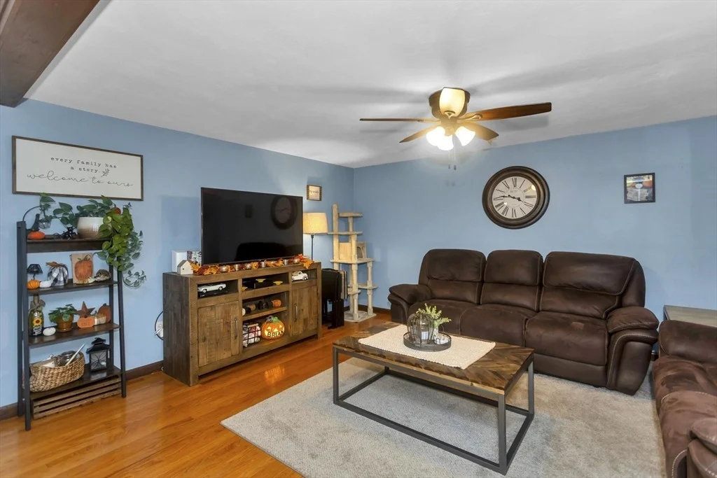 Photo of 166 Montgomery Rd