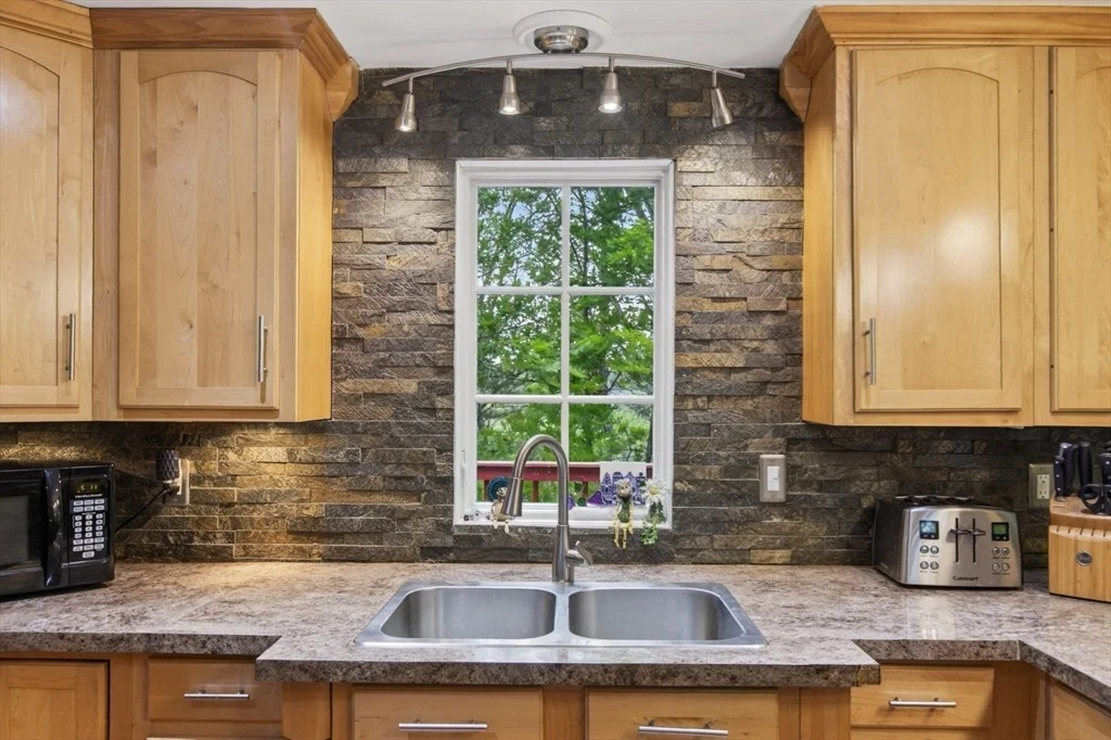 Photo of 48 Westview Rd