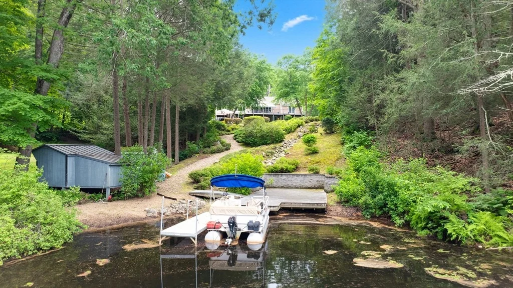 Photo of 54 Shoreline Dr