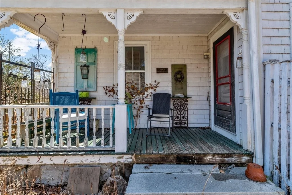 Photo of 2241 Main St