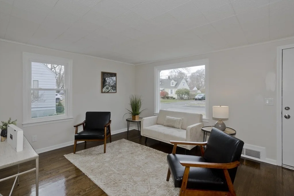 Photo of 99 Massreco St