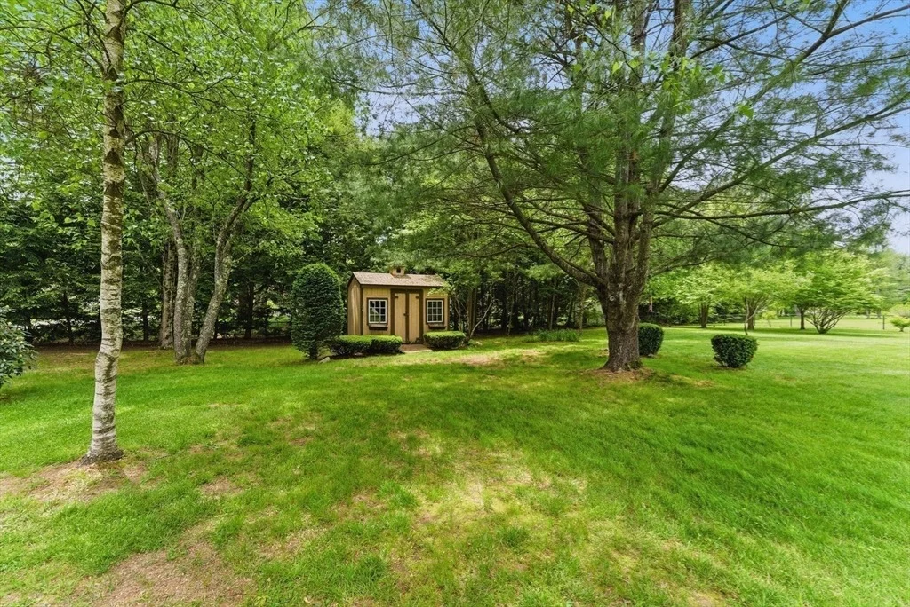 Photo of 237 Bay Road
