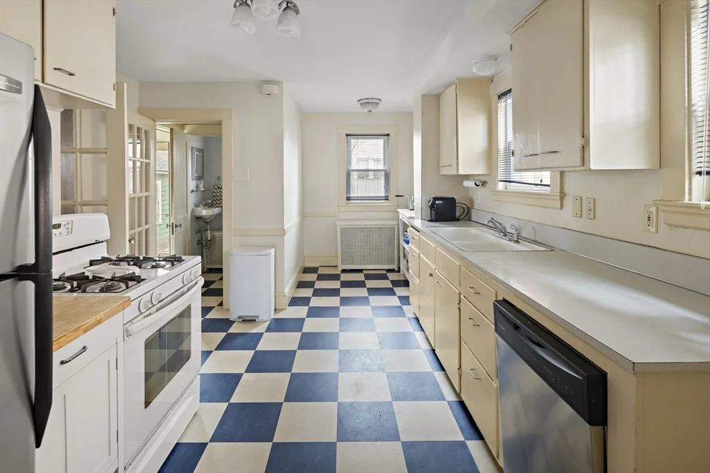 Photo of 82 Claymoss Road