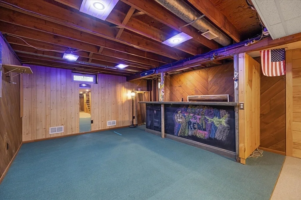 Photo of 32 Bayberry