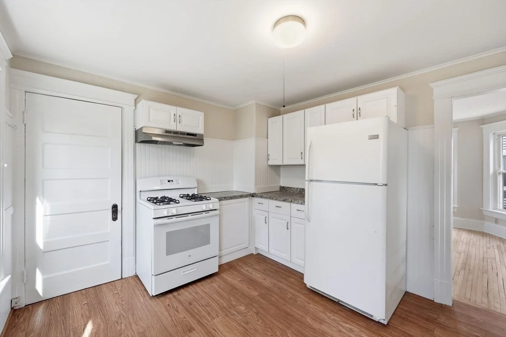Photo of 32 Allen Ave